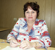 Татьяна Денисенко знает, как это серьезно - обеспечить людей водой (фото: Елены Гладышевой)